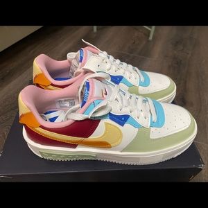 WMNS AIR FORCE 1 FONTANKA